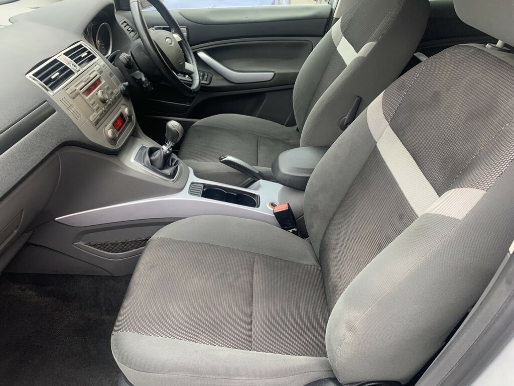 Ford Kuga Hatchback Blue #18