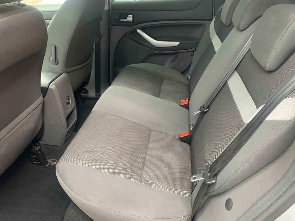 Ford Kuga Hatchback Blue #19