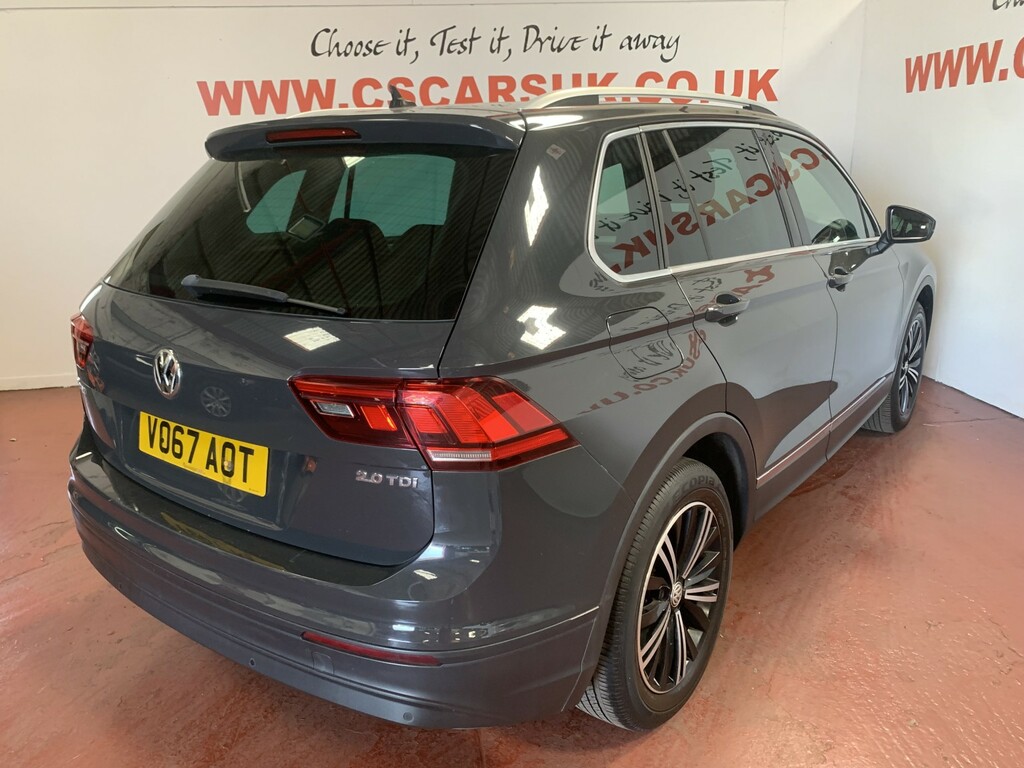Volkswagen Tiguan 2.0 Tdi Se Navigation Grey #2