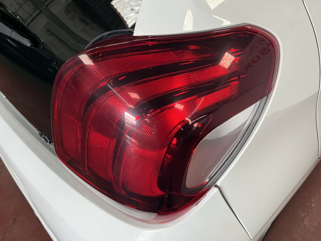 Peugeot 108 Black #24