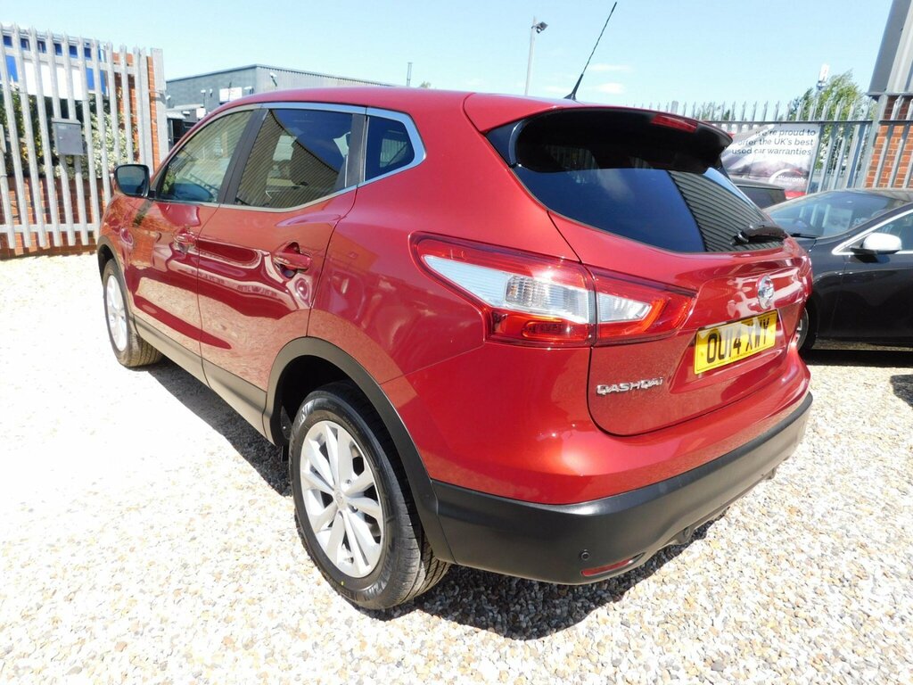 Nissan Qashqai 1.2 Dig-t Acenta Premium 2Wd Euro 5 Ss Red #5
