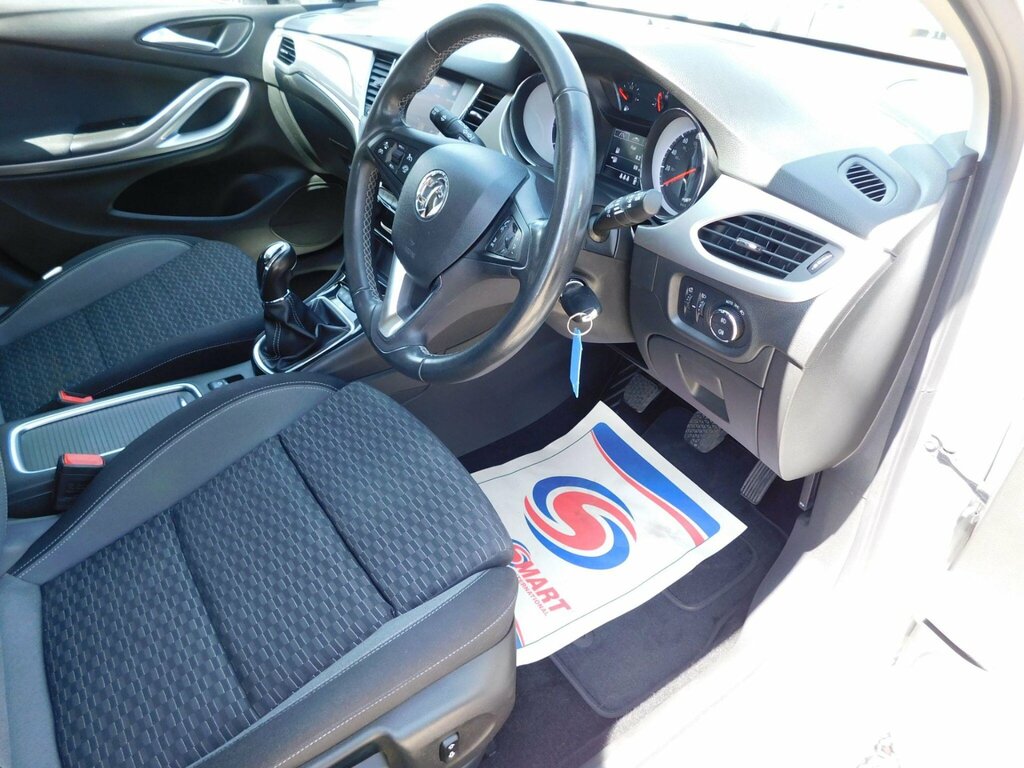 Vauxhall Astra Business Edition Nav Silver #11