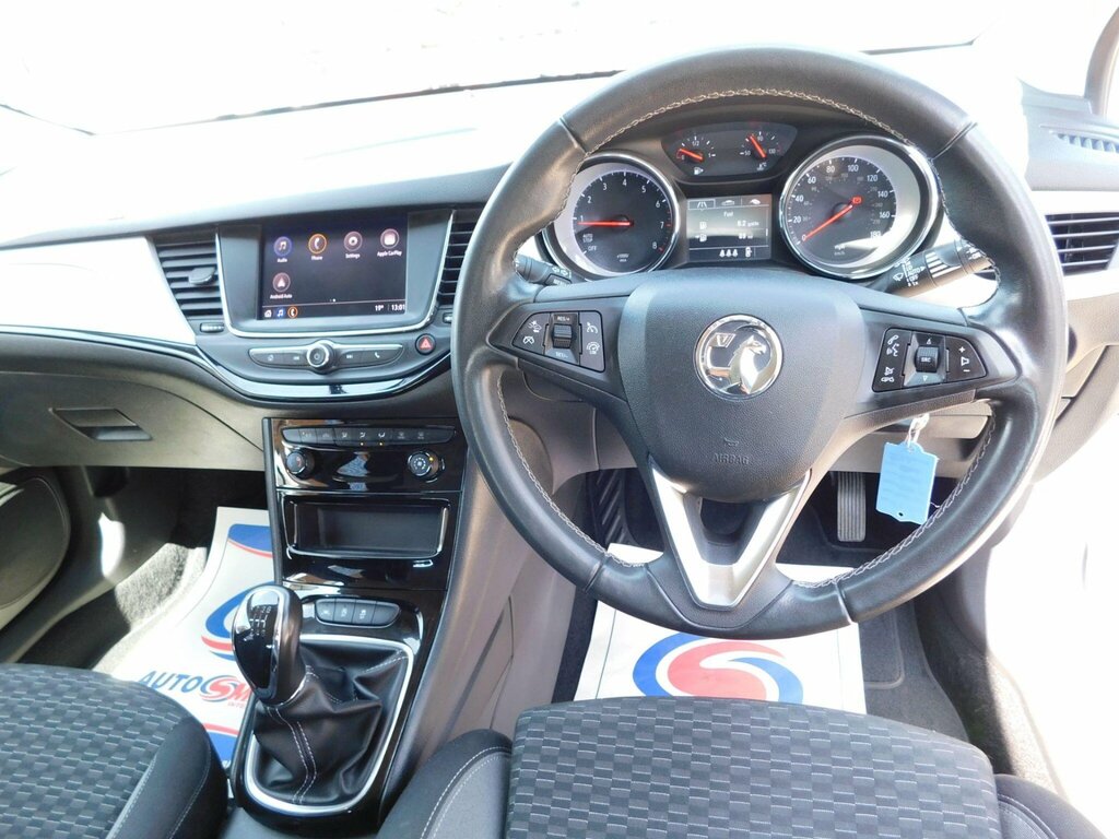 Vauxhall Astra Business Edition Nav Silver #10