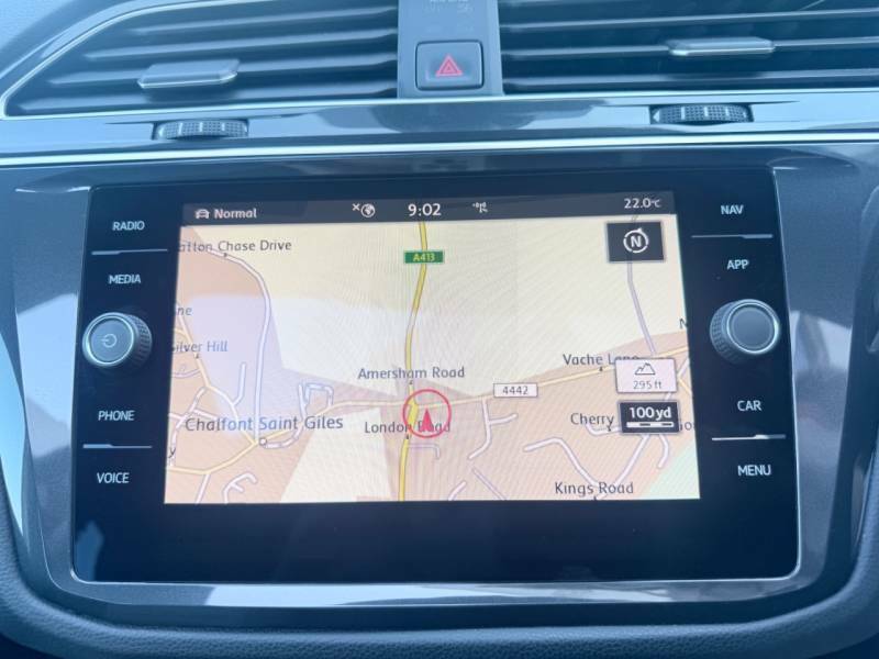 Volkswagen Tiguan 2.0 Tdi 150 4Motion R-line Tech Dsg - Pan Roof MD19PNY Silver #3
