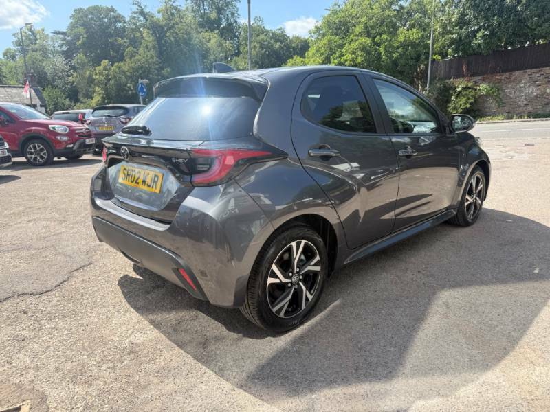 Toyota Yaris 1.5 Hybrid Design Cvt - Ftsh - 1 Owner - Car P Grey #5