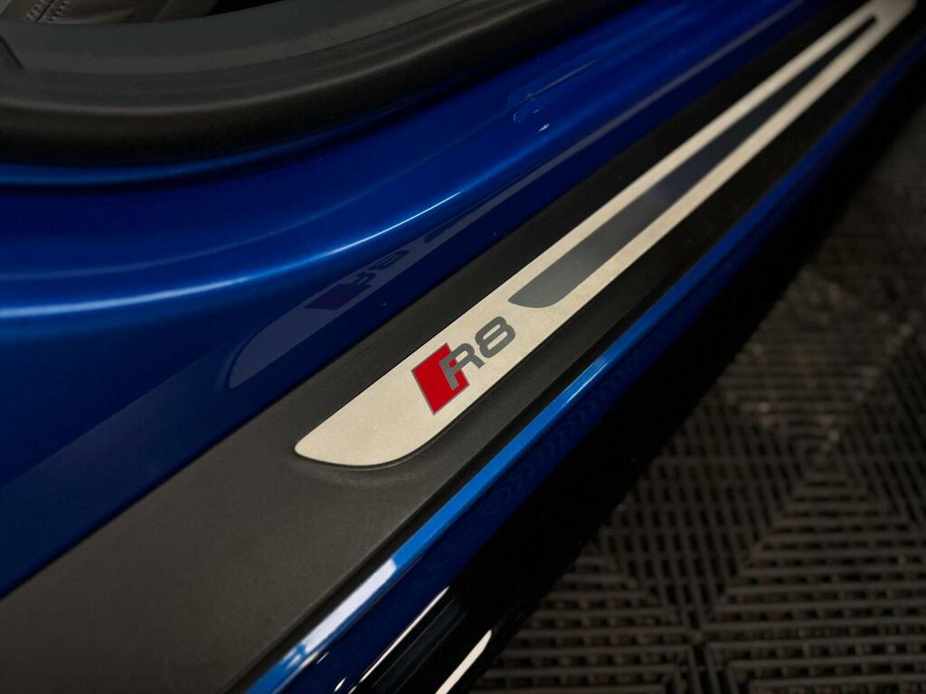Audi R8 Coupe Blue #26