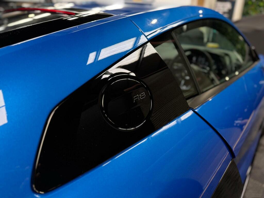 Audi R8 Coupe Blue #12
