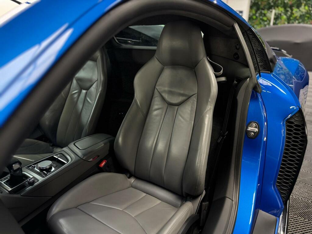 Audi R8 Coupe Blue #17