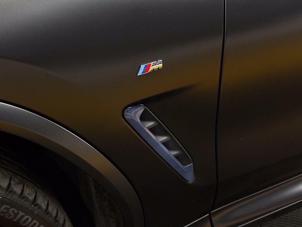 BMW X4 Black #17
