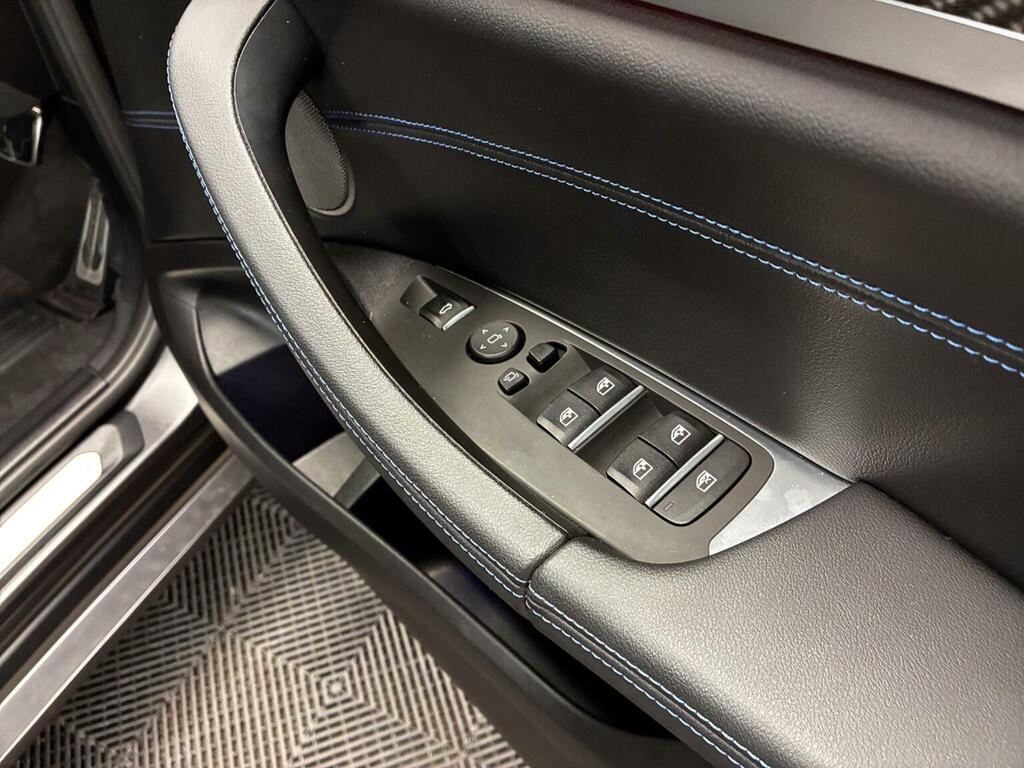 BMW X4 Black #52