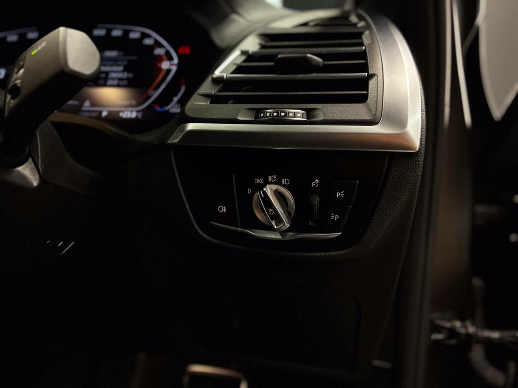 BMW X4 Black #44