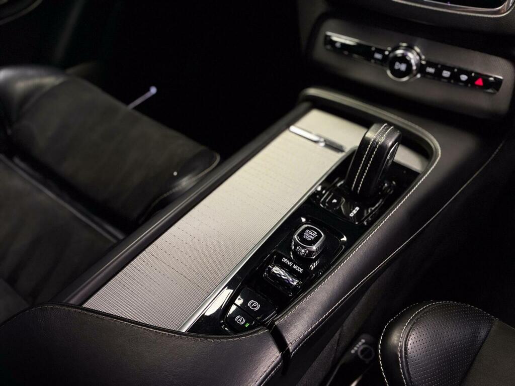 Volvo XC90 Suv Blue #41
