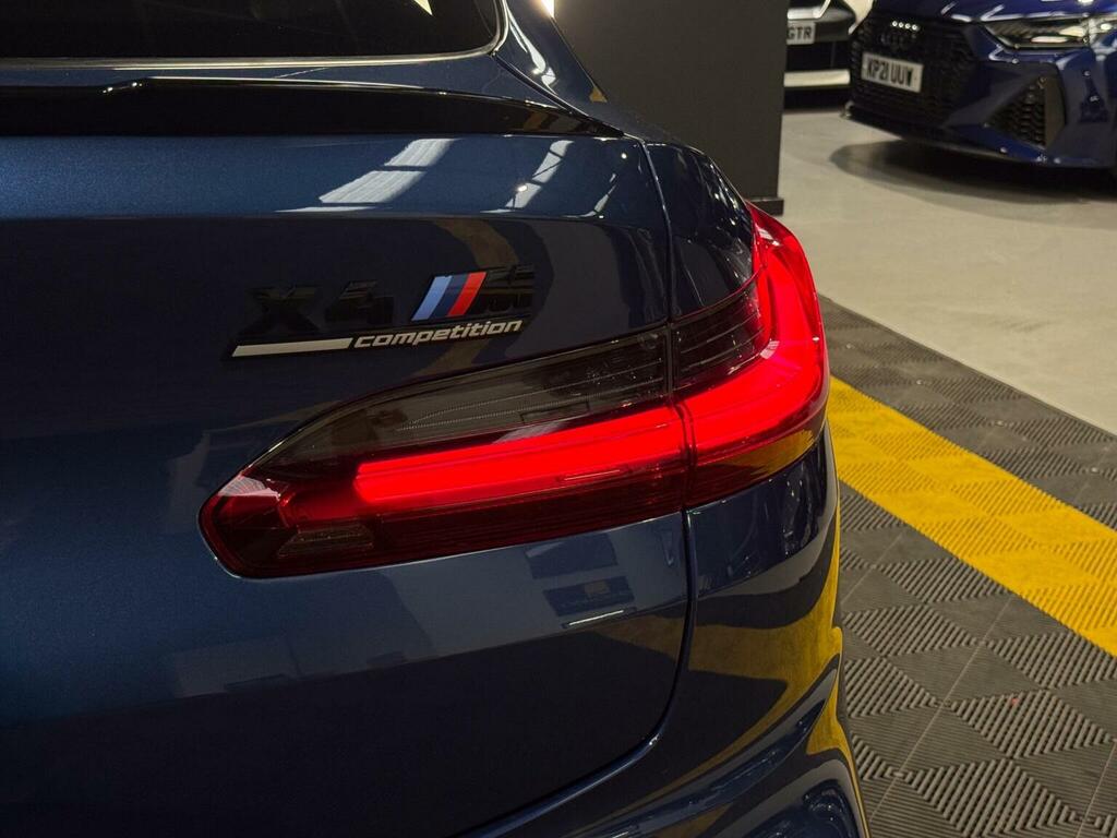BMW X4 M M Sport Black #20