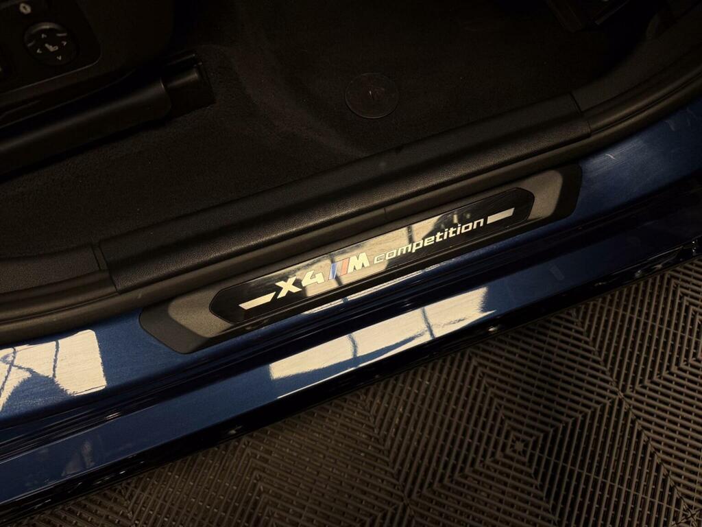 BMW X4 M M Sport Black #50
