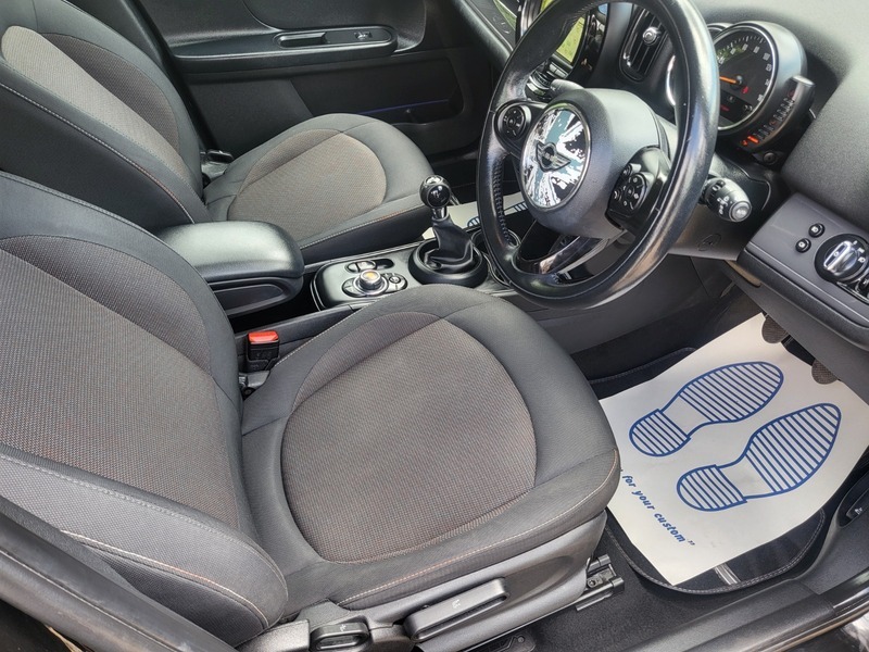 Mini Countryman Cooper D Black #2