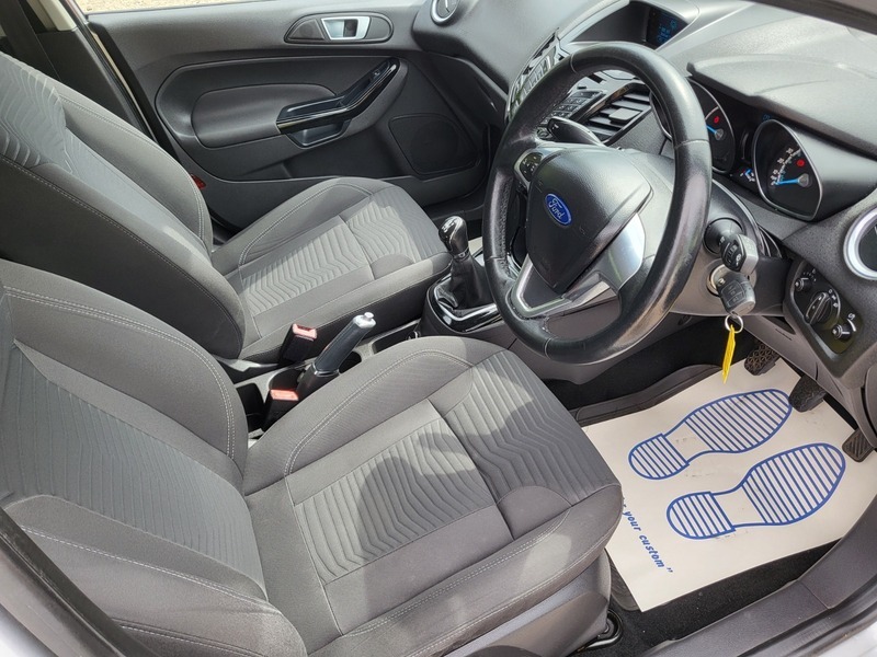 Ford Fiesta Zetec Tdci Silver #2