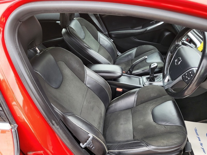 Volvo V40 2.0 Turbo D2, R Design Edition, Free Tax. Silver #14