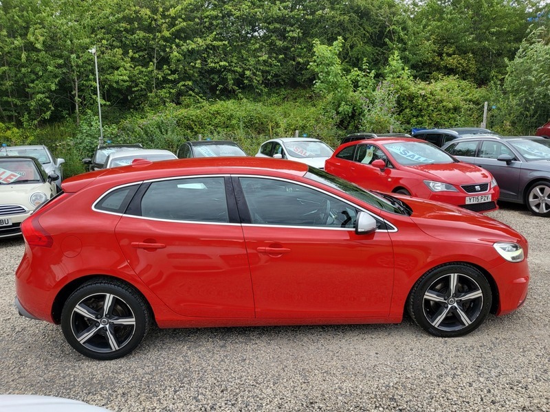 Volvo V40 2.0 Turbo D2, R Design Edition, Free Tax. Silver #11