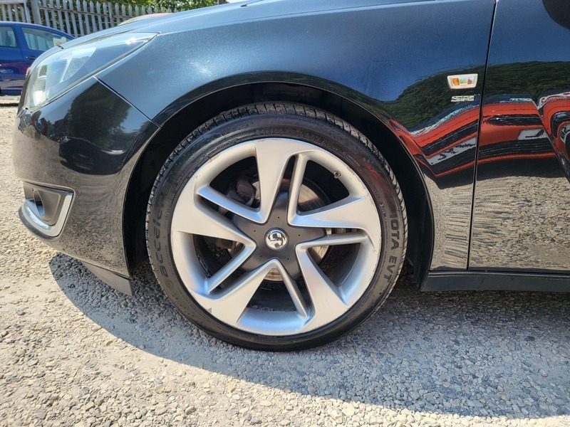 Vauxhall Insignia Hatchback Red #25