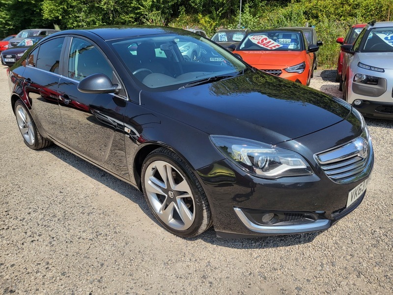 Vauxhall Insignia Hatchback Red #9