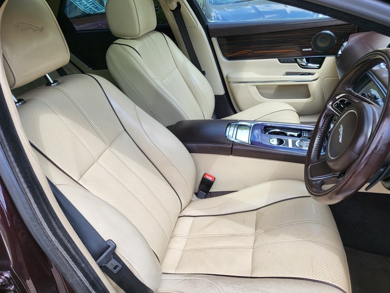Jaguar XJ Saloon Blue #16