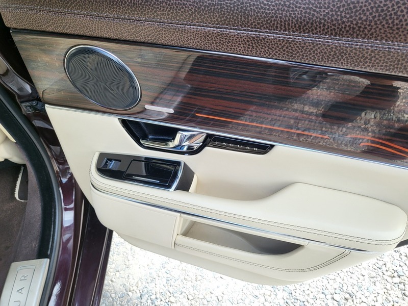 Jaguar XJ Saloon Blue #28