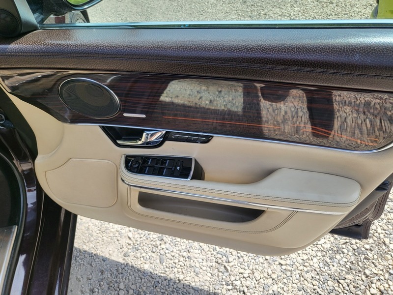 Jaguar XJ Saloon Blue #14