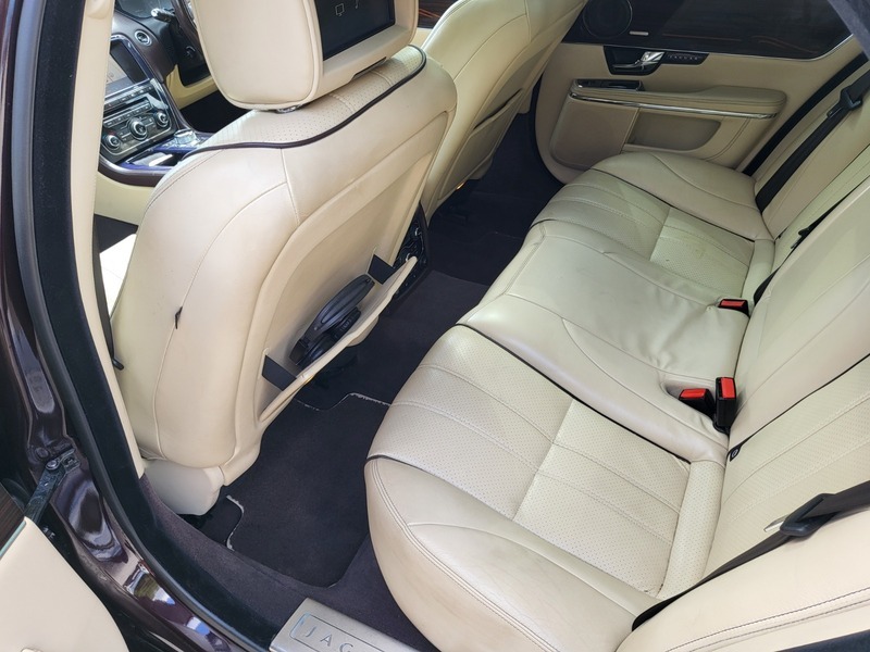Jaguar XJ Saloon Blue #20