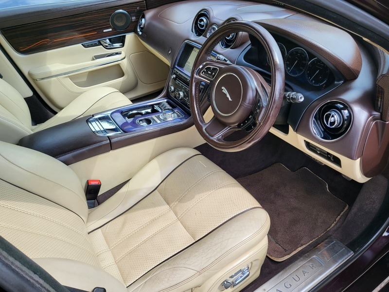 Jaguar XJ V8 Super Red #3