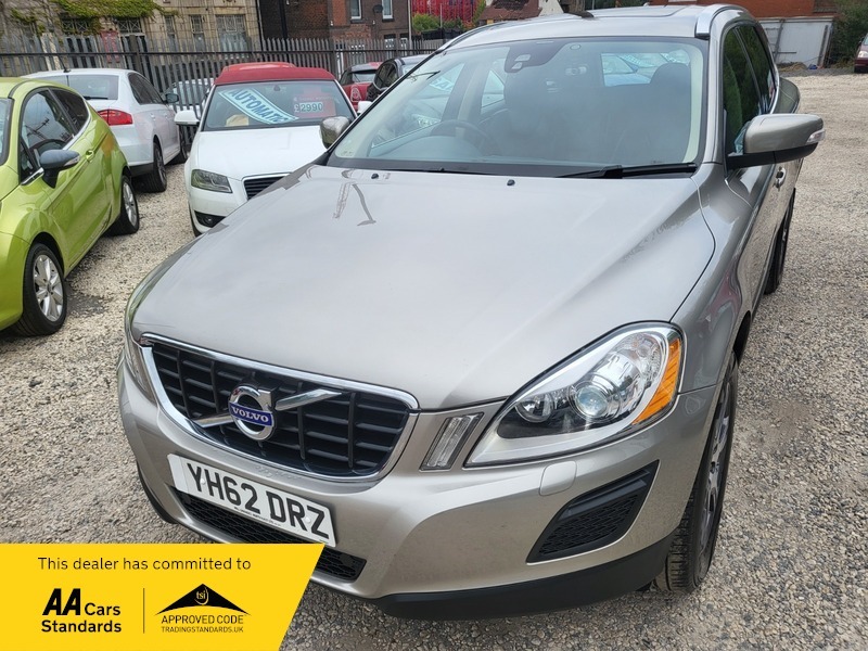 Volvo XC60 D5 Se Lux Nav Gold #4