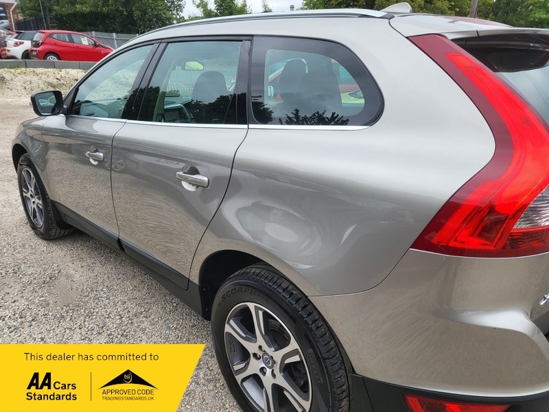 Volvo XC60 Suv Black #22