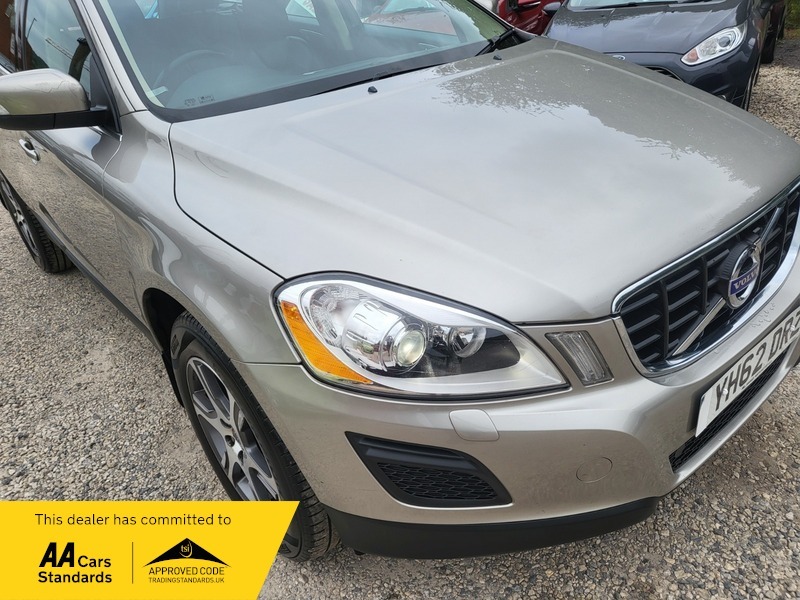 Volvo XC60 Suv Black #8