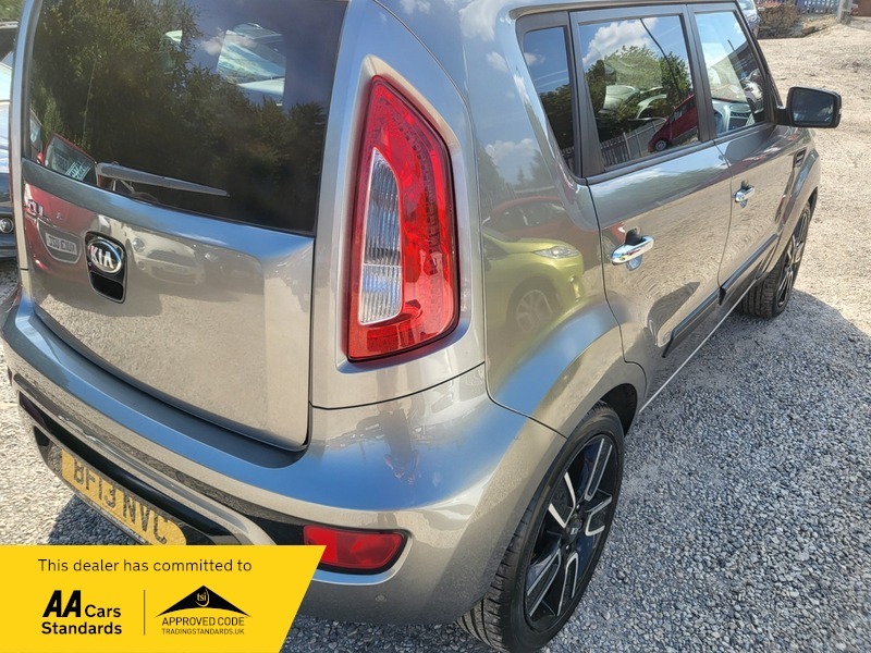 Kia Soul Red #15