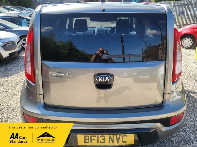 Kia Soul Red #17
