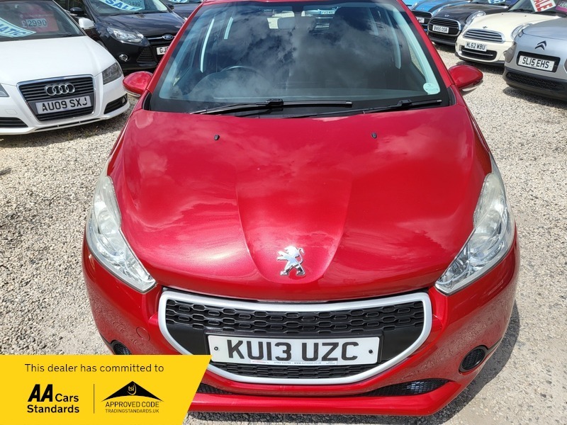 Peugeot 208 Access Plus Red #5