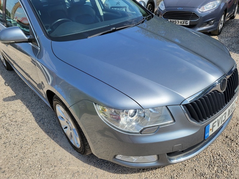Skoda Superb 2.0 Tdi Cr 170 Elegance Black #7