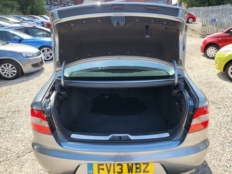 Skoda Superb 2.0 Tdi Cr 170 Elegance Black #23