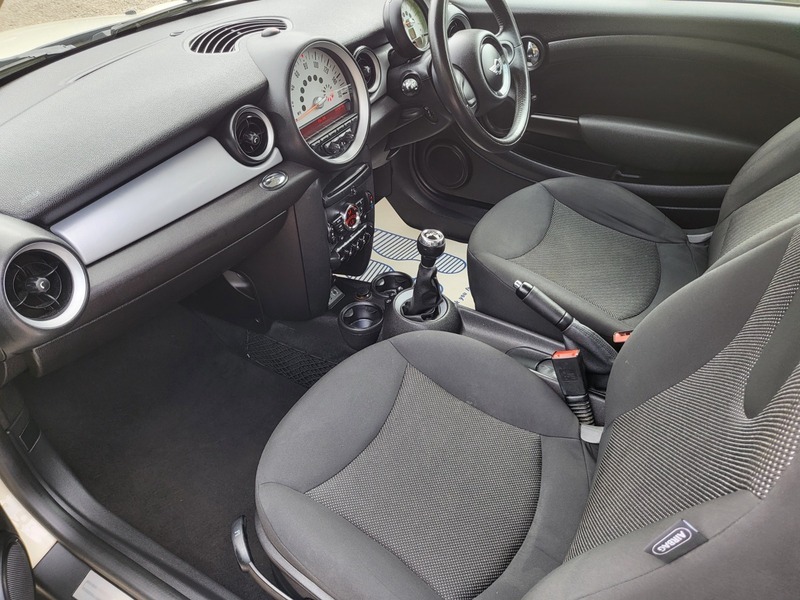 Mini Hatch 1.6 One Baker Street Euro 6 201363 Grey #18