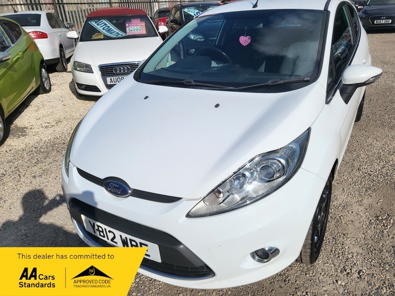 Ford Fiesta Zetec White #3