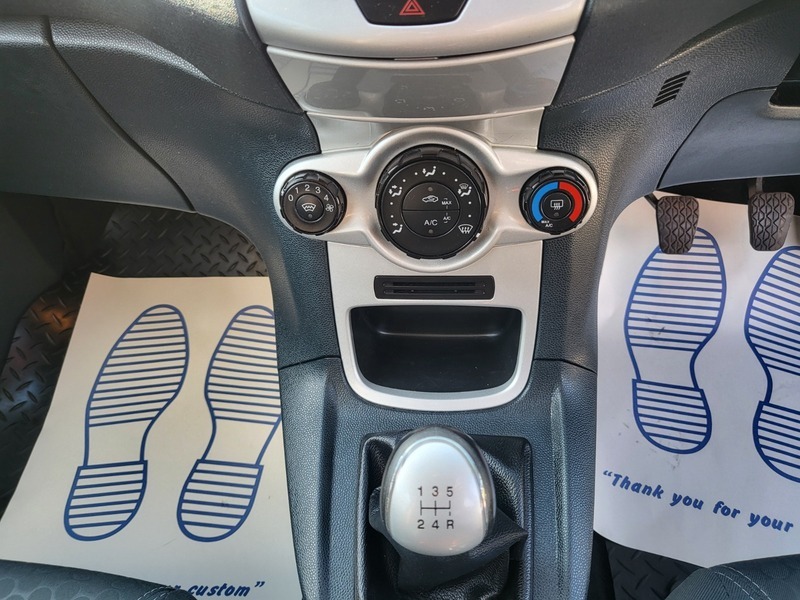 Ford Fiesta Zetec White #6