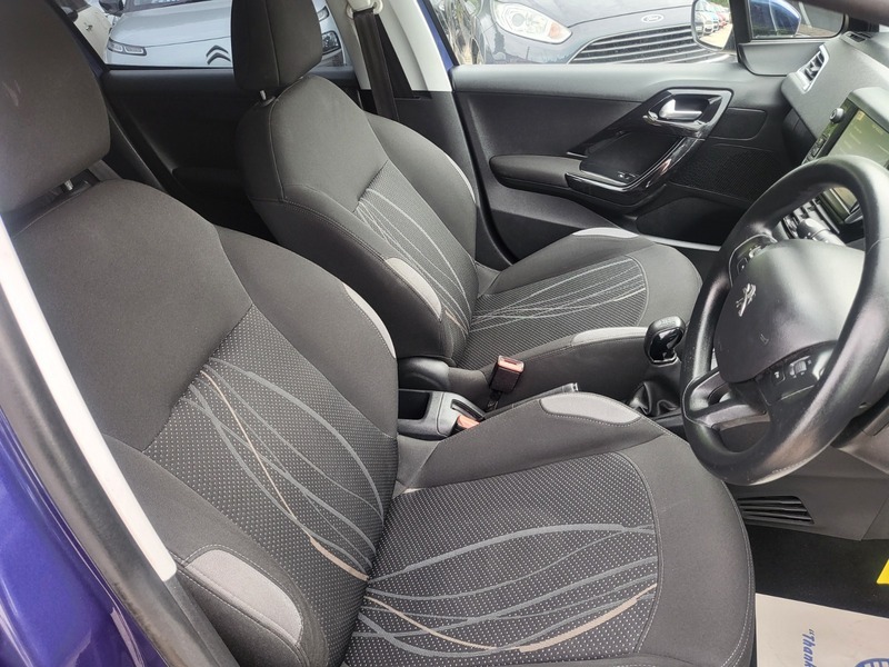 Peugeot 208 Active Blue #3