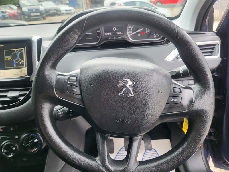 Peugeot 208 Active Blue #5