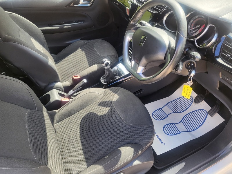 DS DS 3 Puretech Dstyle Nav S White #3