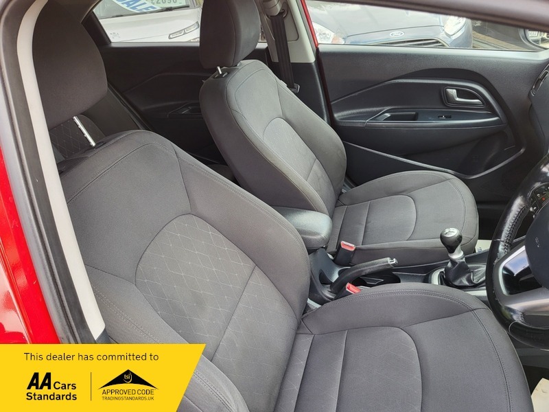 Kia RIO Hatchback 1.25 Sr7 Euro 6 201515 White #13