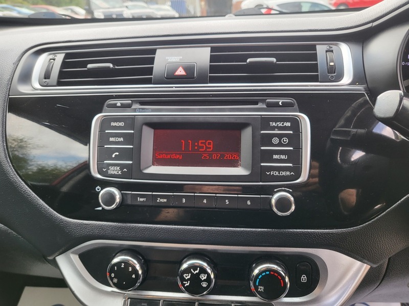 Kia RIO Hatchback 1.25 Sr7 Euro 6 201515 White #7