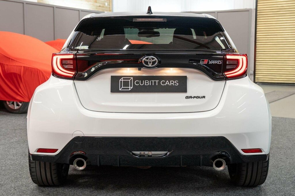 Toyota Yaris Hatchback 1.6T Gr Circuit Awd Euro 6 202373 White #5