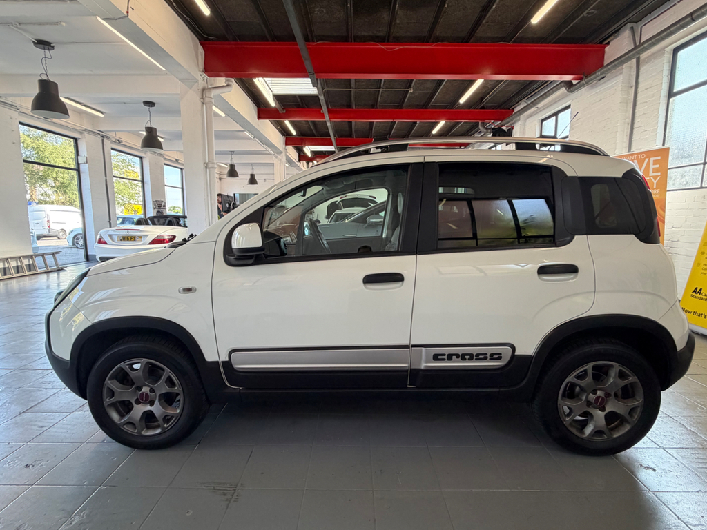 Fiat Panda 0.9 Twinair Cross Hatchback Euro DL64WDR #2
