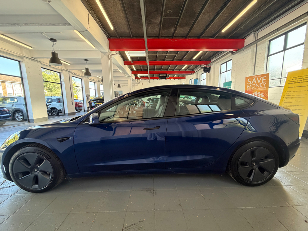 Tesla Model 3 Dual Motor Long Range Saloon 4 LB72VZZ #6