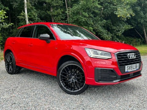 Audi Q2 1.0 Q2 Black Red