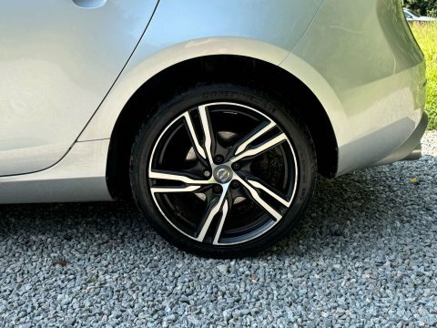Volvo V40 D2 R-design Nav Plus Grey #9